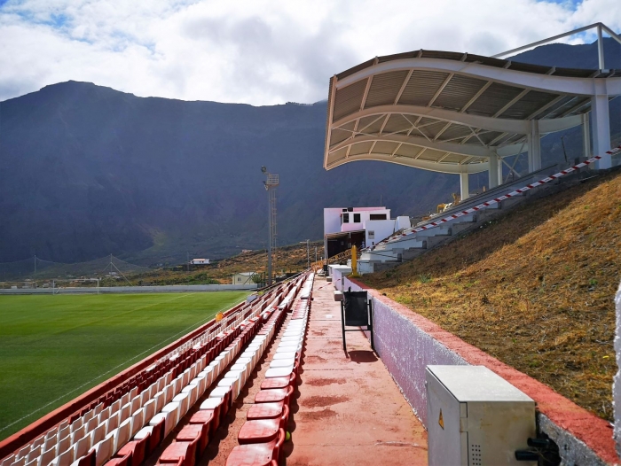 La Frontera comienza la obra de techado y gradas del campo de Futbol municipal