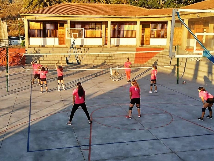 La Frontera celebra un Clinic de Voleibol  Infantil