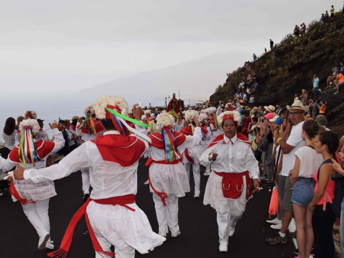 Martes de Carnaval, 4 de marzo y el día del traslado de la Virgen de Los Reyes del Norte a Sabinosa, el 21 de julio, fiestas locales para el 2025