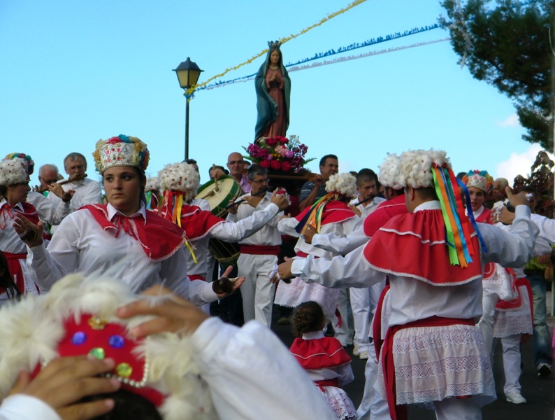 El pueblo de Sabinosa celebra la fiesta de la Virgen de la Consolación