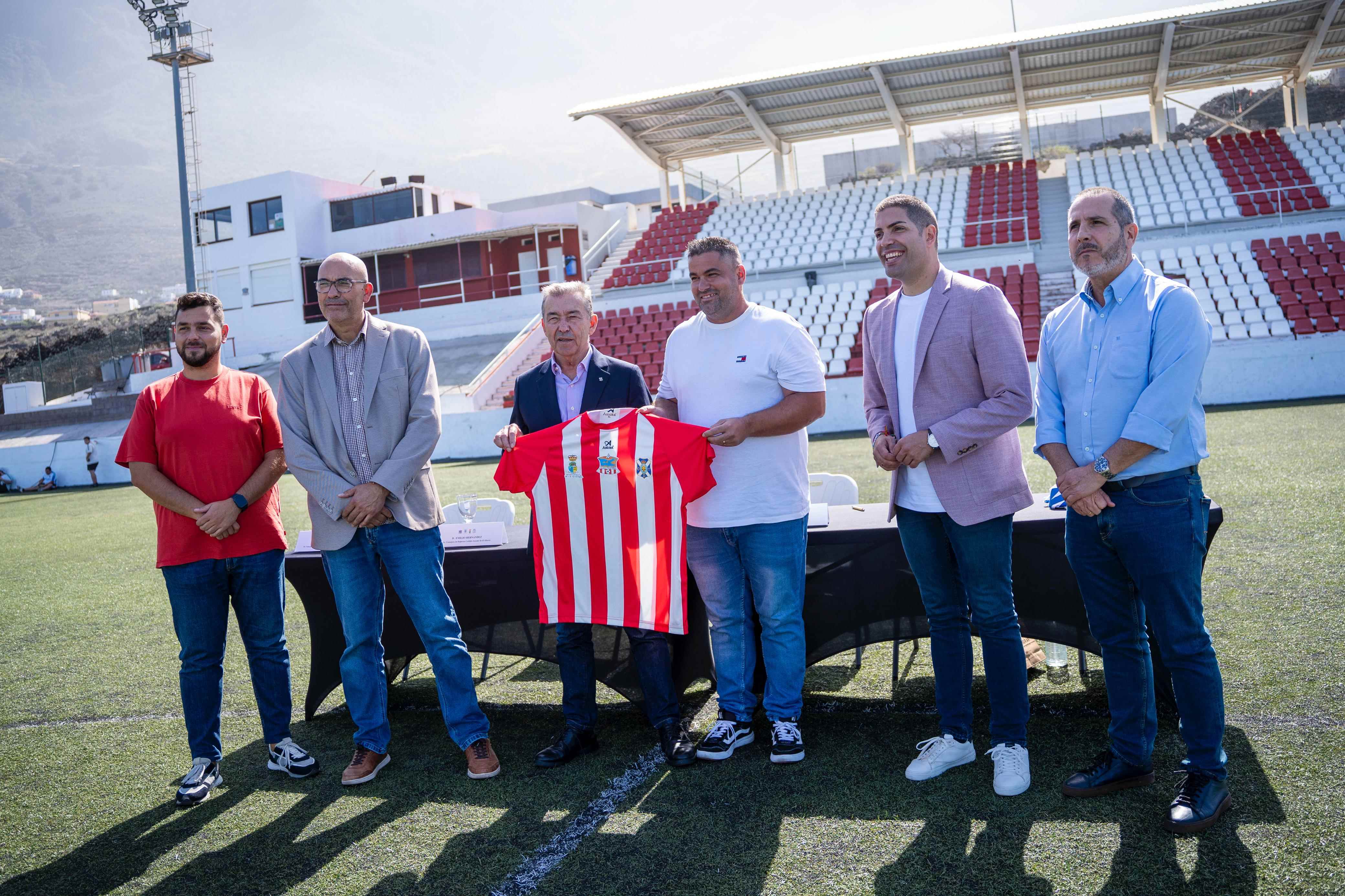 La Fundación CD Tenerife realizará en enero un clinic de fútbol en el municipio de La Frontera